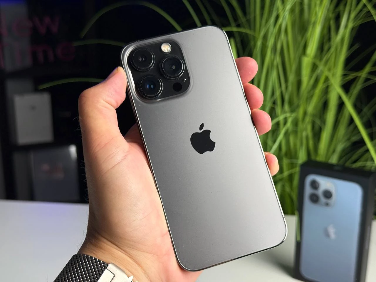 Б/У Apple iPhone 13 Pro 256GB Graphite (MLTW3, MLVE3) | Состояние: хорошее | Аккумулятор: 100% | Гарантия: 1 месяц | Комплект: iPhone, кабель