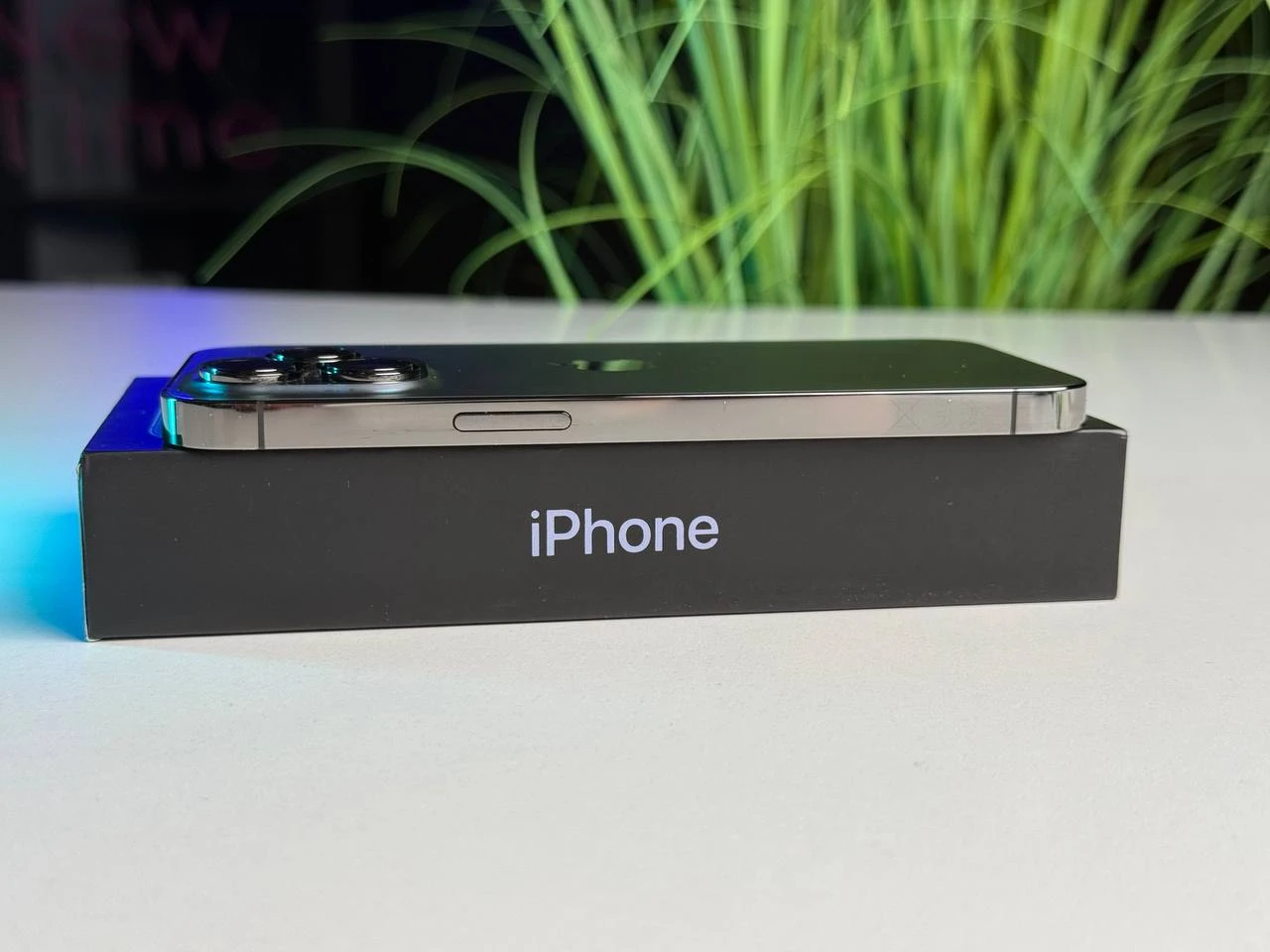 Б/У Apple iPhone 13 Pro 256GB Graphite (MLTW3, MLVE3) | Состояние: хорошее | Аккумулятор: 100% | Гарантия: 1 месяц | Комплект: iPhone, кабель