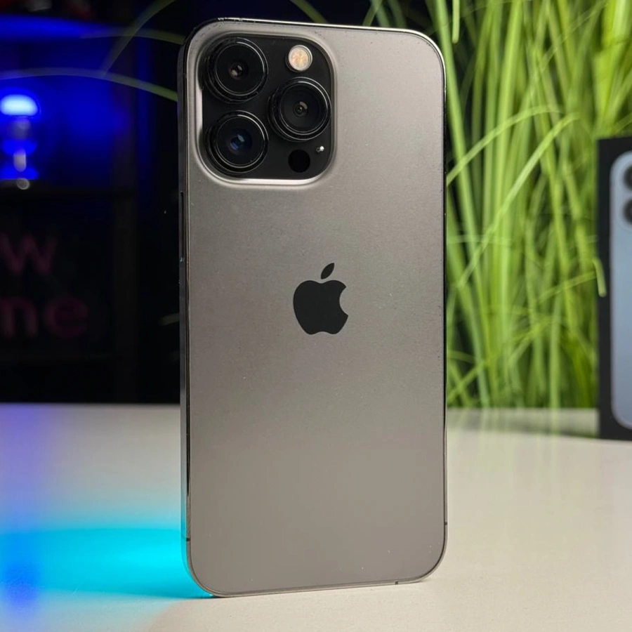 ВЖИВАНИЙ Apple iPhone 13 Pro 256GB Graphite (MLTW3, MLVE3) | Стан: гарний | Акумулятор: 100% | Гарантія: 1 місяць | Комплект: iPhone, кабель