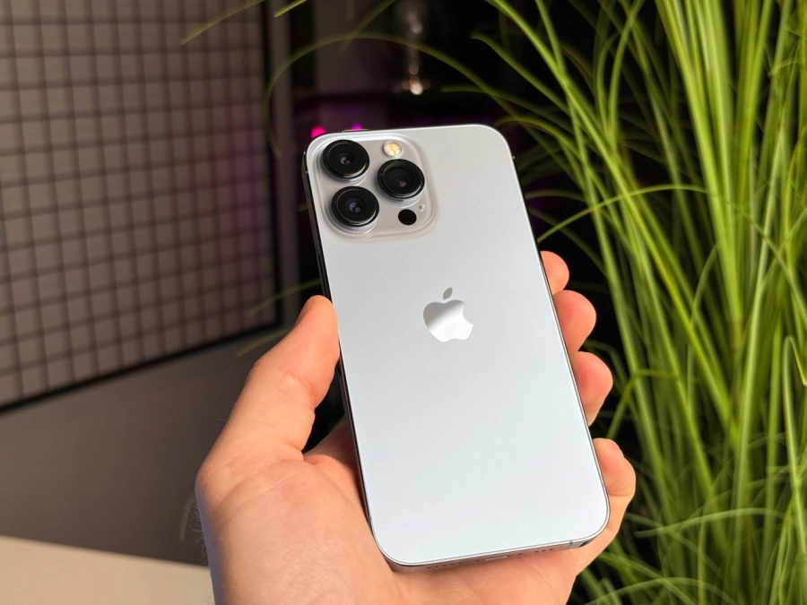 ВЖИВАНИЙ Apple iPhone 13 Pro 256GB Sierra Blue (MLU03, MLVP3) | Стан: ідеальний | Акумулятор: 93% | Гарантія: 1 місяць | Комплект: повний