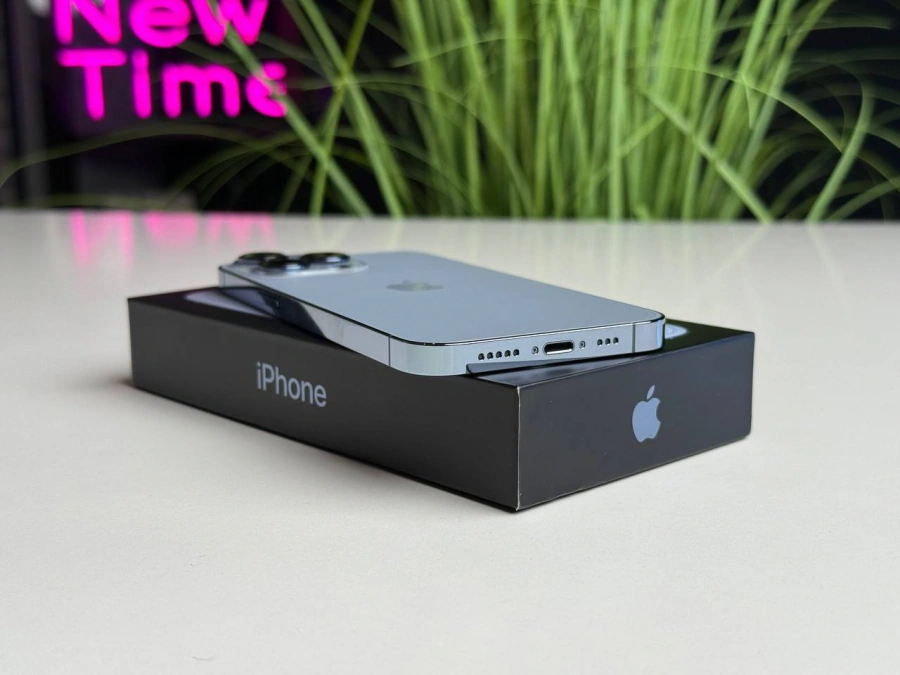 ВЖИВАНИЙ Apple iPhone 13 Pro 256GB Sierra Blue (MLU03, MLVP3) | Стан: ідеальний | Акумулятор: 93% | Гарантія: 1 місяць | Комплект: повний