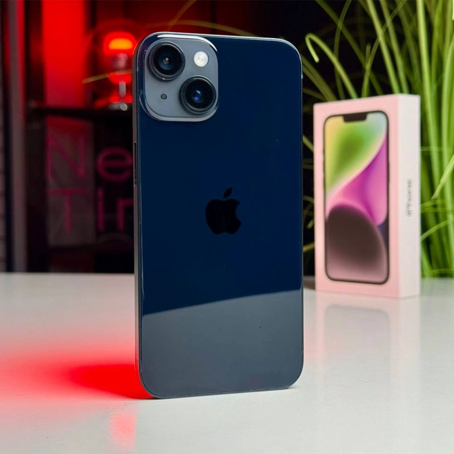ВЖИВАНИЙ iPhone 14 128GB Midnight (MPUF3) | Стан: - гарний (декілька мілких подряпин на екрані) | Акумулятор: 100% | Гарантія: 1 місяць | Комплект: повний