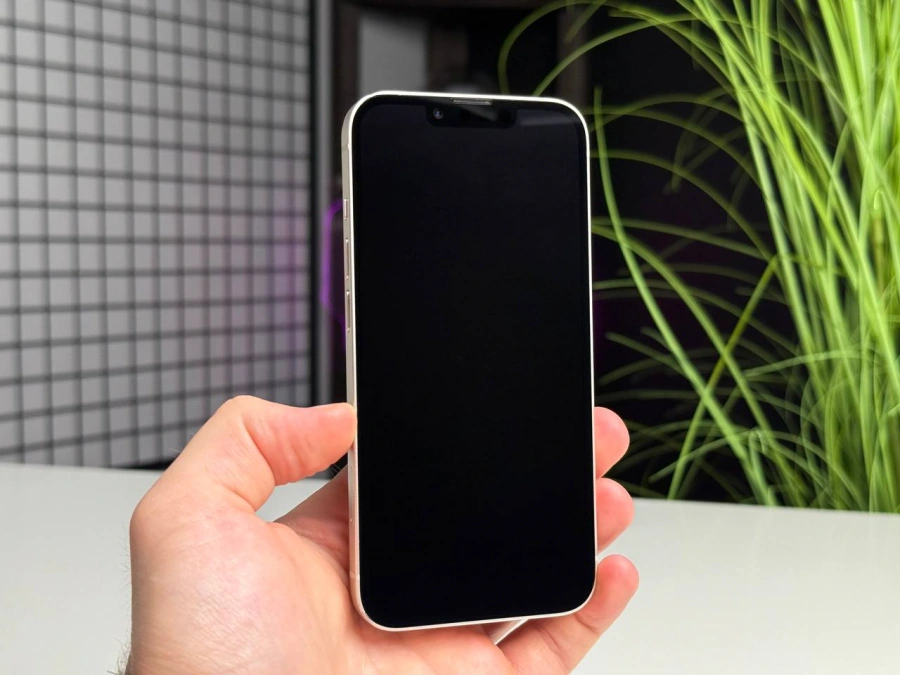 ВЖИВАНИЙ Apple iPhone 14 256GB Starlight (MPW43) | Стан: задовільний | Акумулятор: 100% | Гарантія: 1 місяць | Комплект: кабель