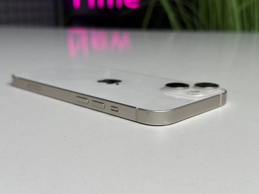 ВЖИВАНИЙ Apple iPhone 14 256GB Starlight (MPW43) | Стан: задовільний | Акумулятор: 100% | Гарантія: 1 місяць | Комплект: кабель