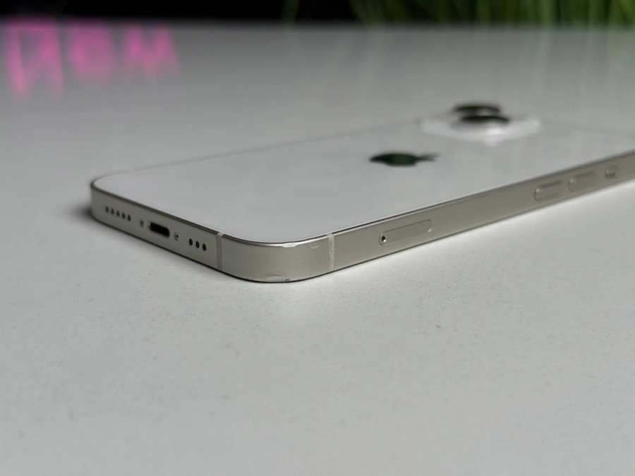 ВЖИВАНИЙ Apple iPhone 14 256GB Starlight (MPW43) | Стан: задовільний | Акумулятор: 100% | Гарантія: 1 місяць | Комплект: кабель