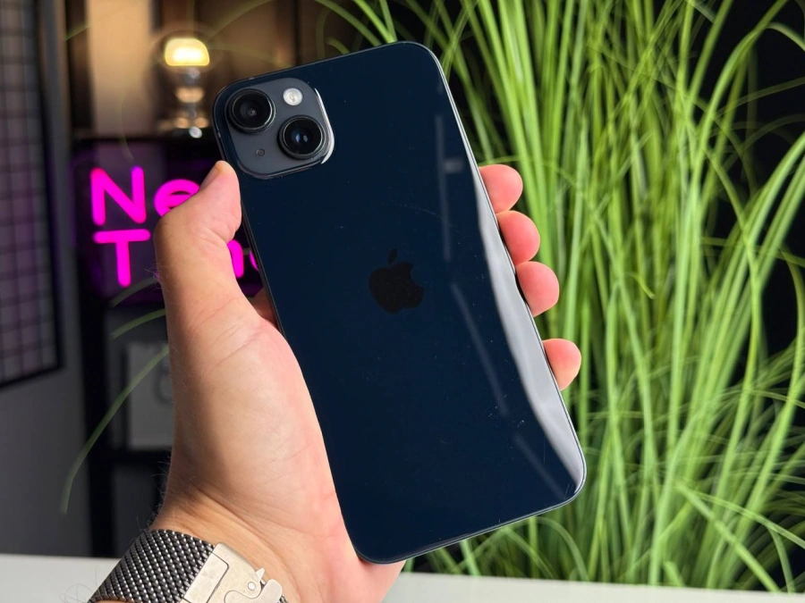 ВЖИВАНИЙ Apple iPhone 14 Plus 256GB Midnight (MQ533) | Стан: задовільний, мілкі сліди використання | Акумулятор: 87% | Гарантія: 1 місяць | Комплект: кабель