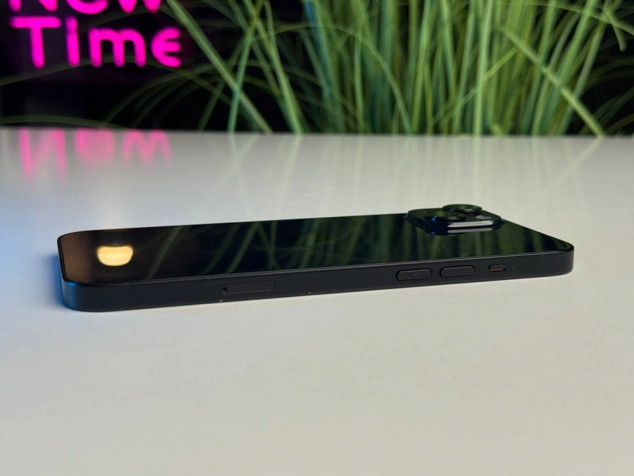 ВЖИВАНИЙ Apple iPhone 14 Plus 256GB Midnight (MQ533) | Стан: задовільний, мілкі сліди використання | Акумулятор: 87% | Гарантія: 1 місяць | Комплект: кабель