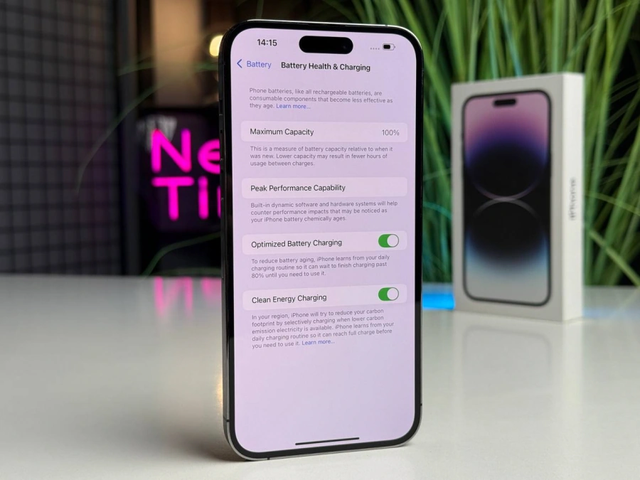 ВЖИВАНИЙ Apple iPhone 14 Pro Max 128GB Deep Purple (MQ9T3) | Стан: гарний (маленька подряпина на екрані) | Акумулятор: 100% | Гарантія: 1 місяць | Комплект: повний