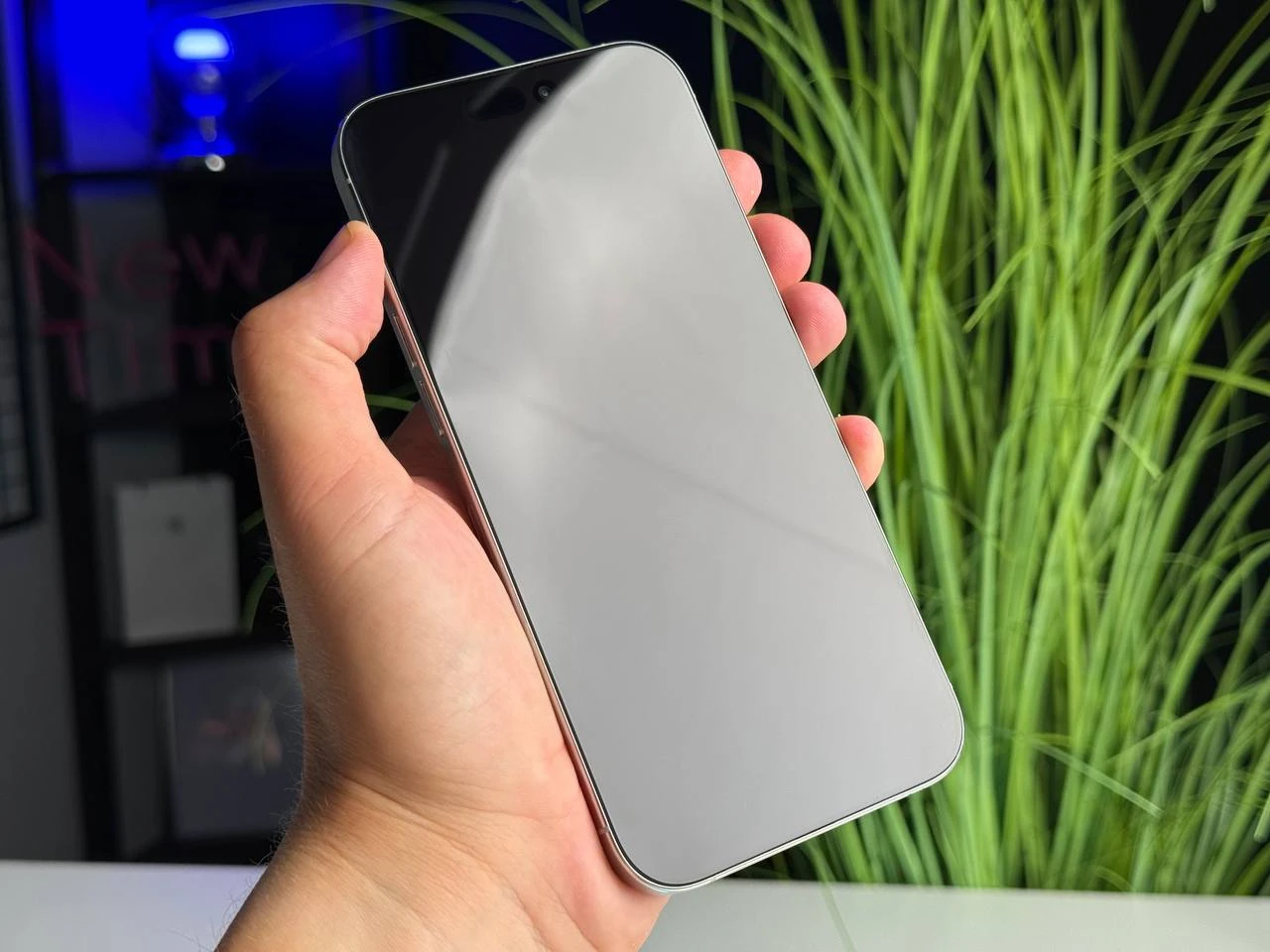 Б/У Apple iPhone 16 Pro Max 512GB White Titanium (MYX13) | Состояние: хорошее | Аккумулятор: 93% | Гарантия: 1 месяц | Комплект: iPhone, кабель
