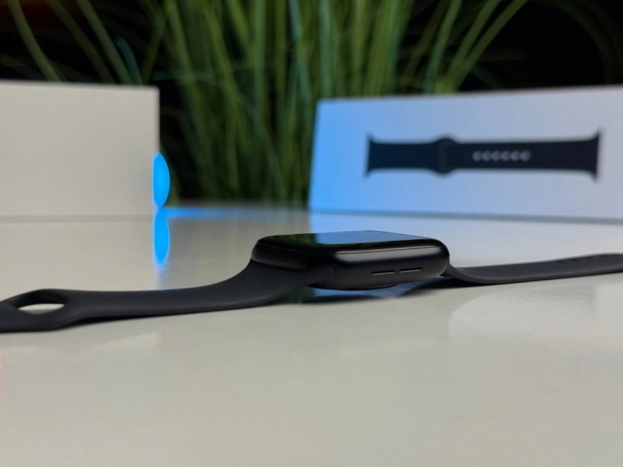 OPEN BOX Apple Watch SE 2 2024 GPS 44mm Midnight Aluminum Case with Midnight Sport Band - M/L (MXEK3) | Стан: ідеальний | Акумулятор: 100% | Гарантія: 12 місяців (гарантія Apple до 2026-07-22) | Комплект: повний