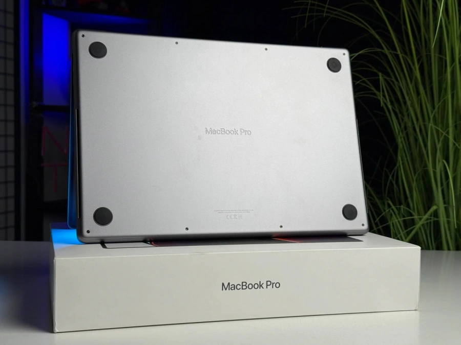 ВЖИВАНИЙ MacBook Pro 16" Space Gray (MK183) 2021 | Стан: гарний | Акумулятор: 83% | Гарантія: 3 місяці | Комплект: повний