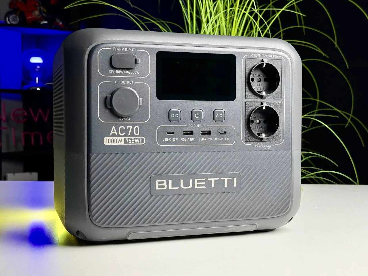 ВИТРИННАЯ зарядна станція BLUETTI AC70 Portable Power Station | 1000W 768Wh | Состояние: хорошее | Аккумулятор: 100% | Гарантия: 3 месяца | Комплект: зарядная станция