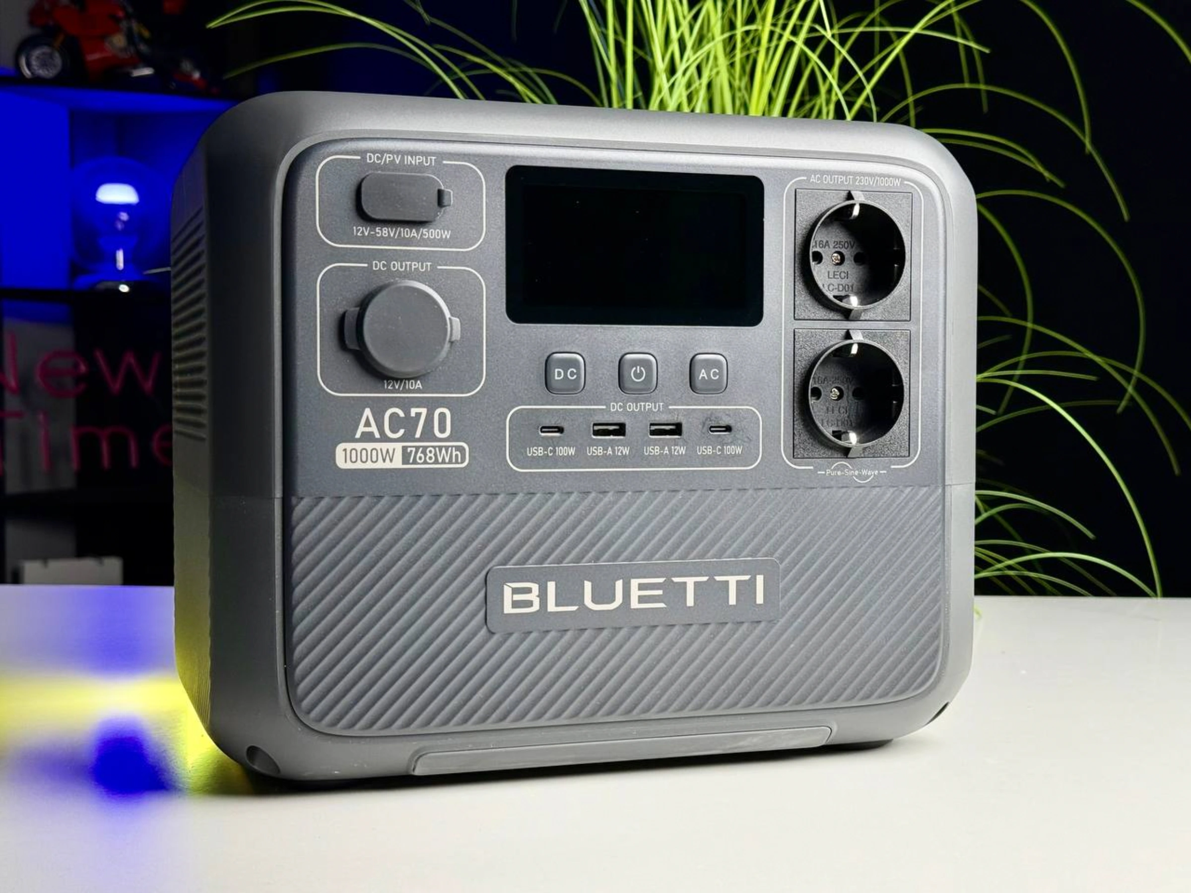 ВИТРИННАЯ зарядна станція BLUETTI AC70 Portable Power Station | 1000W 768Wh | Состояние: хорошее | Аккумулятор: 100% | Гарантия: 3 месяца | Комплект: зарядная станция