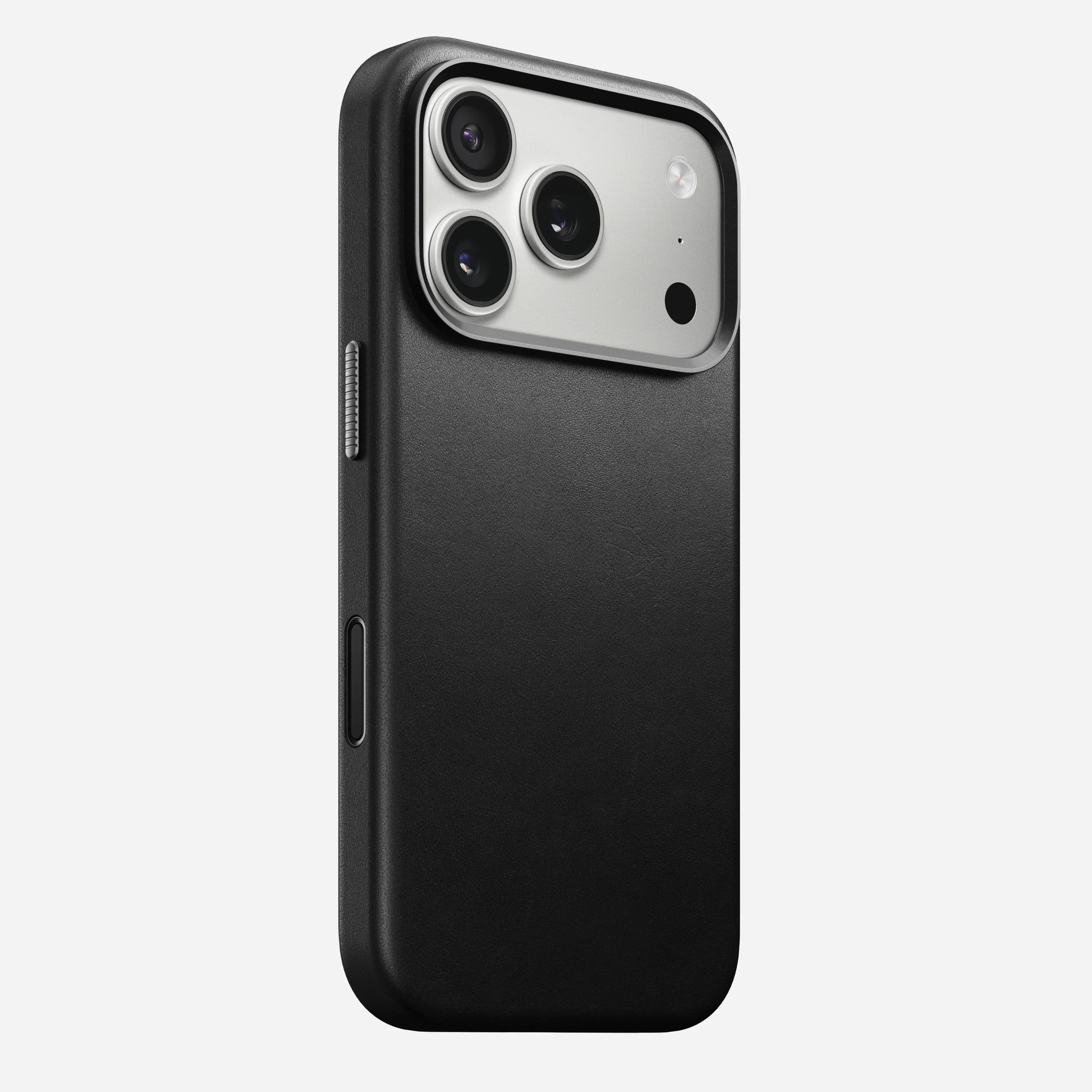 Чехол Nomad Traditional Leather Case for iPhone 17 Pro - Black (NM011956858)