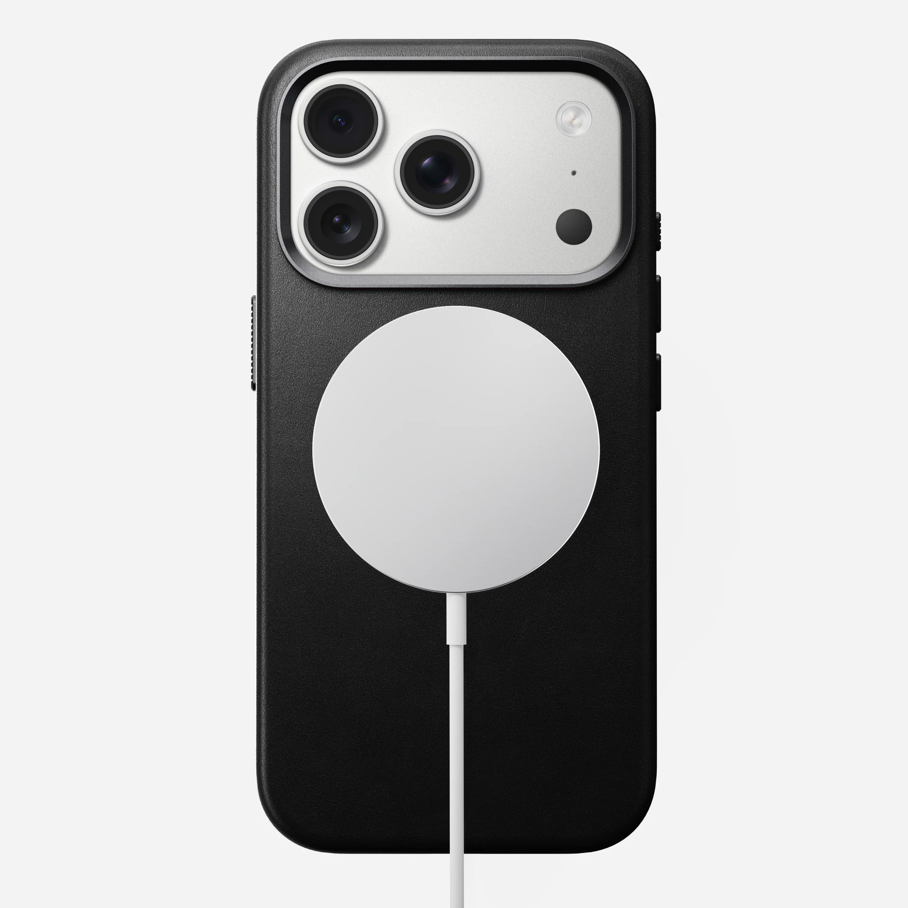 Чехол Nomad Traditional Leather Case for iPhone 17 Pro - Black (NM011956858)
