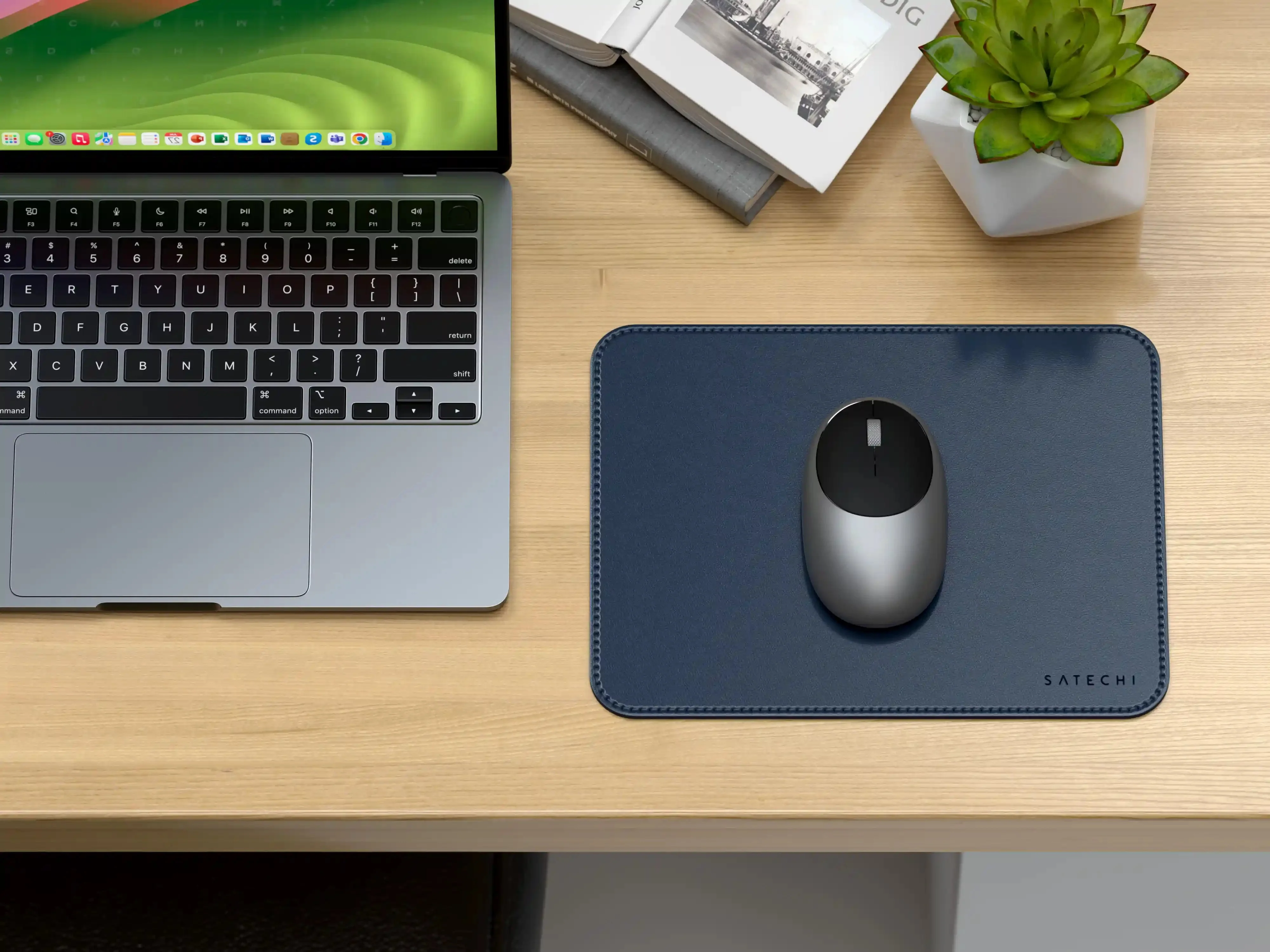 Килимок для миші Satechi Vegan Leather Premium Mouse Pad - Blue (ST-LMPB)