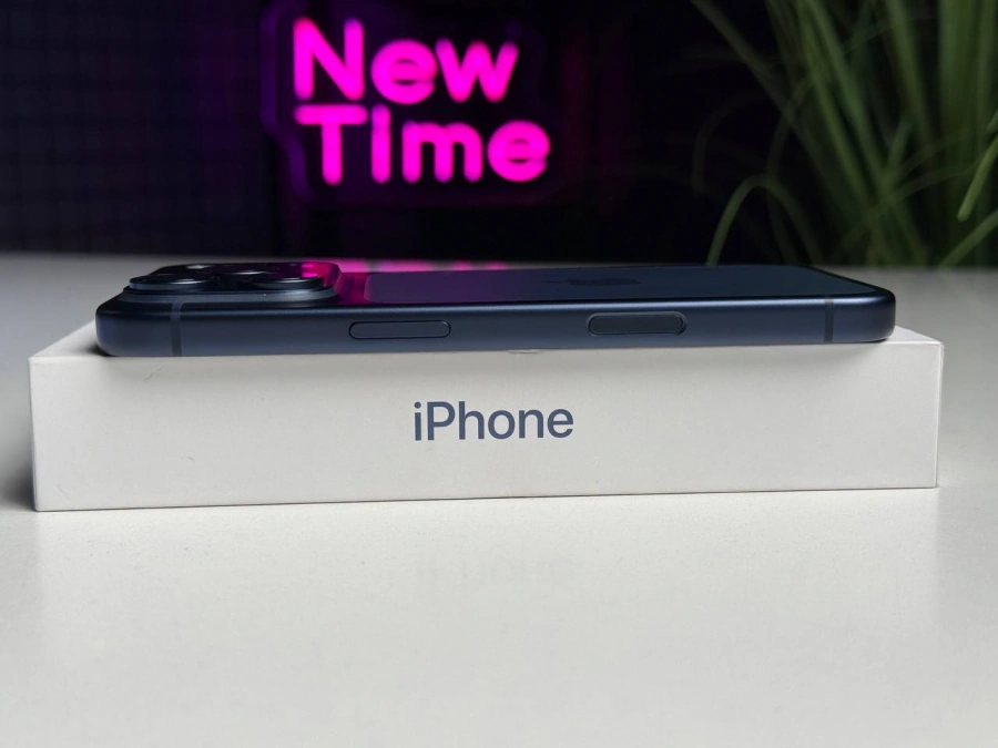 OPEN BOX Apple iPhone 17 Pro 256GB Deep Blue (MG8J4) - Стан: новий | Акумулятор: 100% | Комплектація: повний | Гарантія: 12 міс.