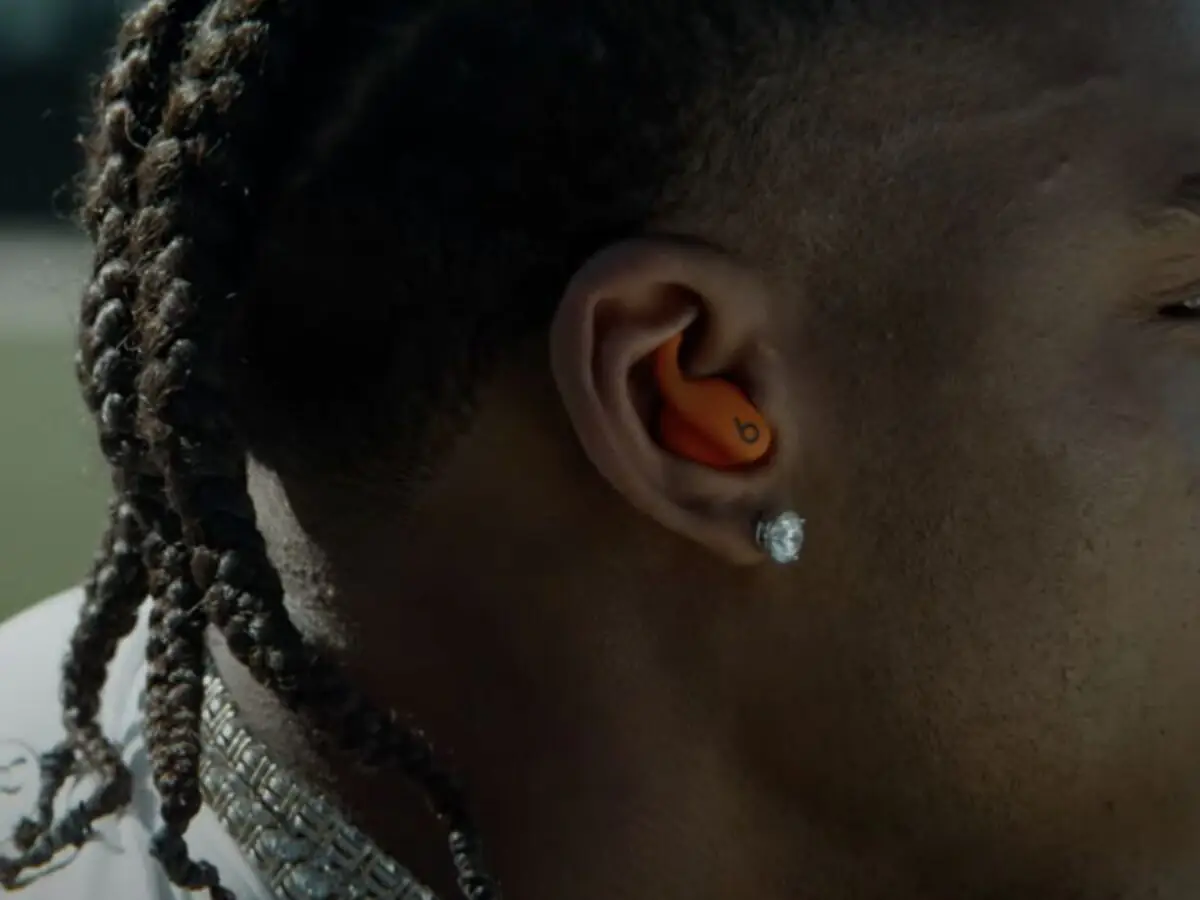 Powerbeats Fit: дата виходу та нові кольори компактних навушників