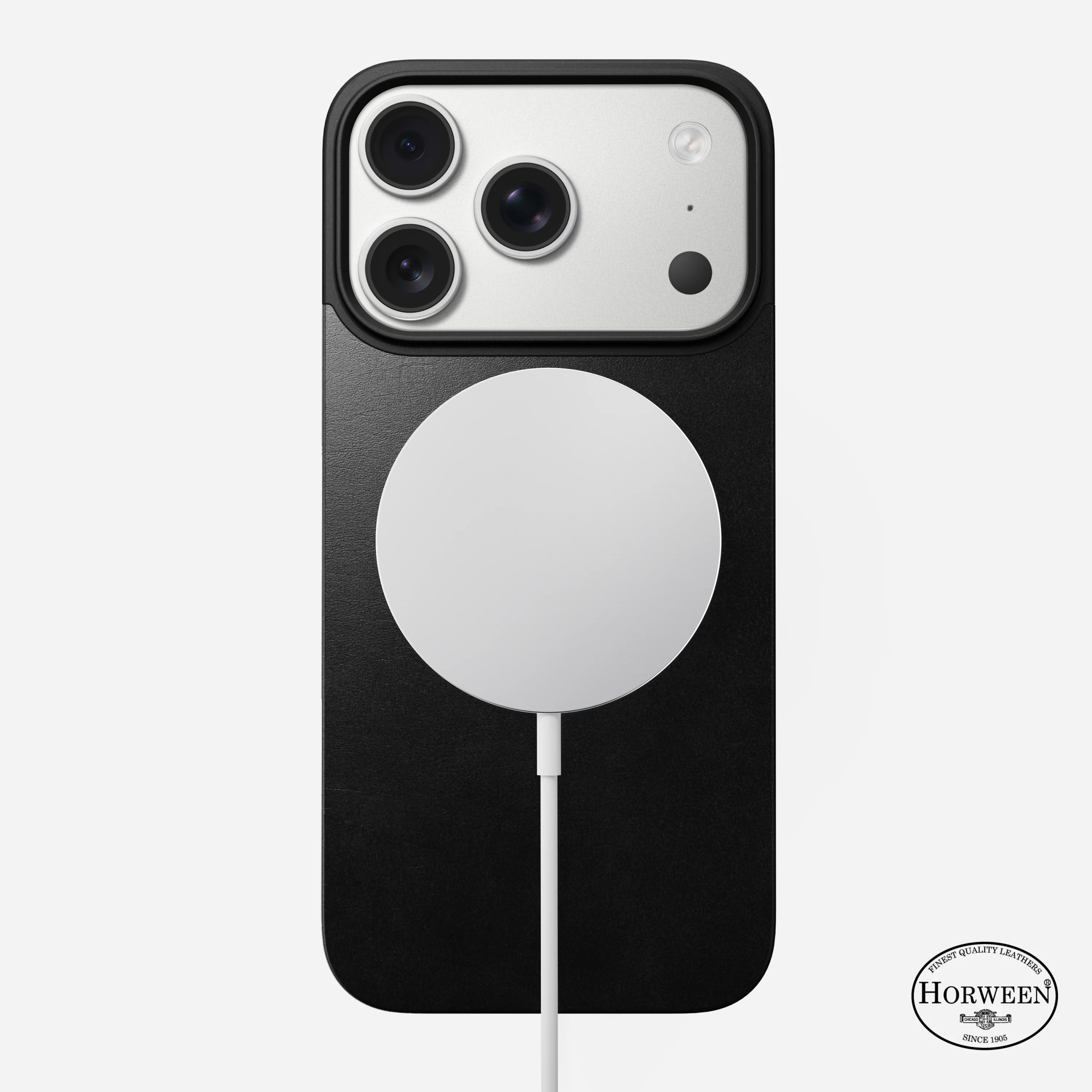 Шкіряна магнітна накладка Nomad Magnetic Horween Leather Back Case for iPhone 17 Pro - Black (NM014414858)