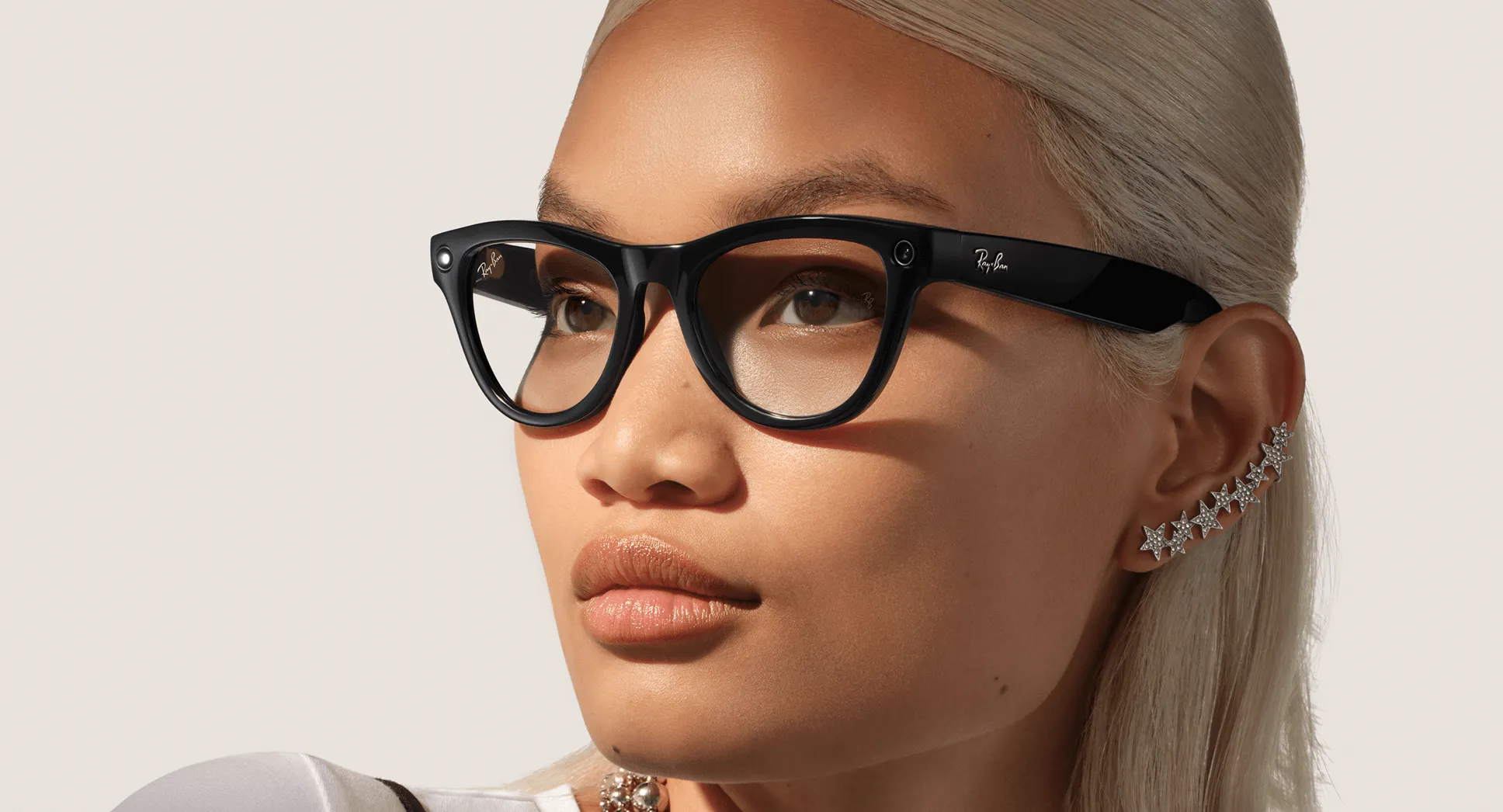 Смарт-очки Ray-Ban | Meta Skyler [Gen 2] Standard Shiny Black Frame / Clear Lenses (RW4014 601/SB 52-20)