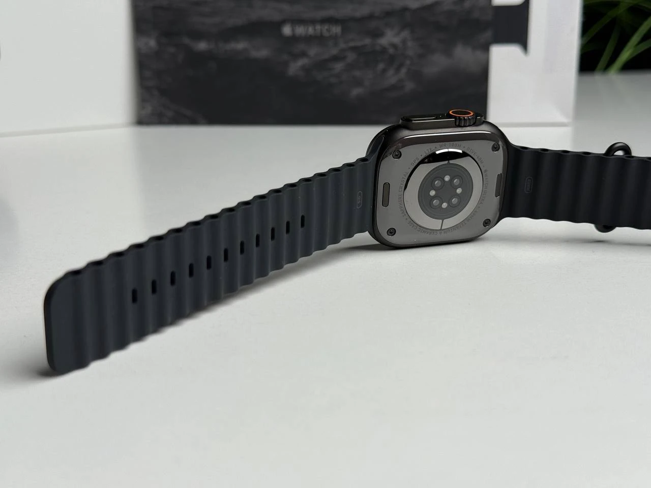 ВИТРИННЫЕ Apple Watch Ultra 2 2024 GPS + Cellular 49mm Black Titanium Case with Black Ocean Band (MX4P3) - Состояние: идеальное | Аккумулятор: 100% | Комплектация: полный | Гарантия: 3 мес.