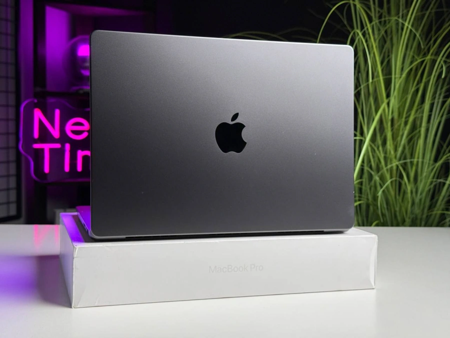 ВІТРИННИЙ Apple MacBook Pro 14" M4 Pro/12CPU/16GPU/24GB/512GB Space Black 2024 (MX2H3) - Стан: гарний | Акумулятор: 100% | Комплектація: повний | Гарантія: 3 міс.