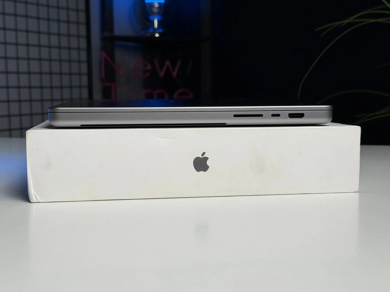 Б/У MacBook Pro 16" Silver M1 Pro/16GB/512GB (MK1E3) 2021 | Состояние: хорошее | Аккумулятор: 87% | Гарантия: 3 месяца | Комплект: полный