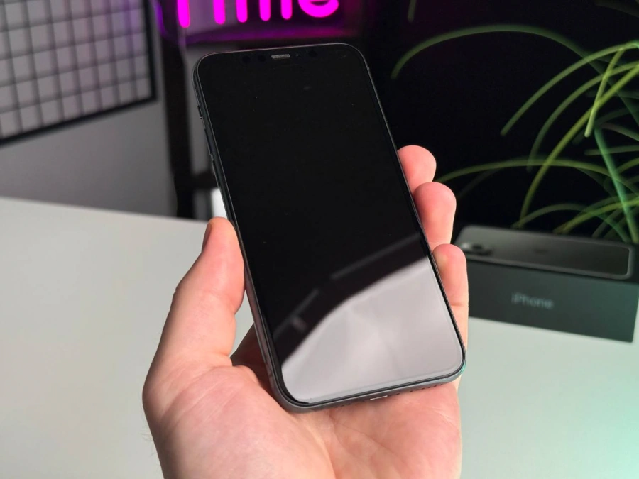 ВЖИВАНИЙ Apple iPhone 11 Pro 256GB Midnight Green (MWCQ2) | Стан: гарний | Акумулятор: 88% | Гарантія: 1 місяць | Комплект: повний