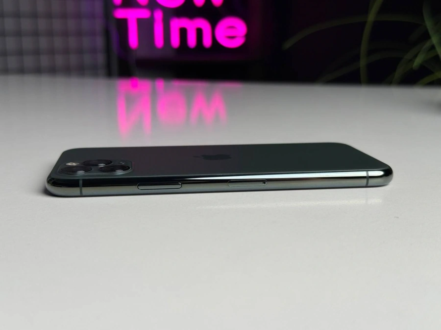 ВЖИВАНИЙ Apple iPhone 11 Pro 256GB Midnight Green (MWCQ2) | Стан: гарний | Акумулятор: 88% | Гарантія: 1 місяць | Комплект: повний