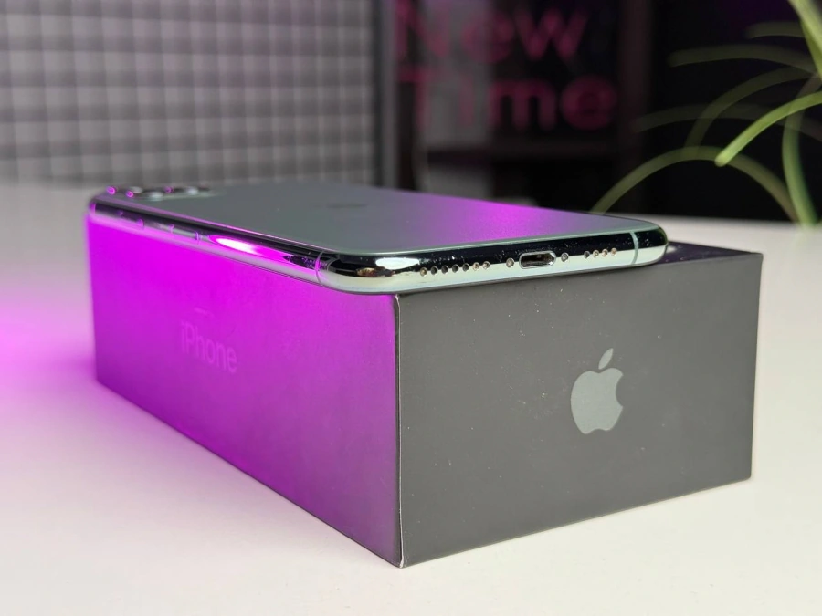 Б/У Apple iPhone 11 Pro Max 256GB Midnight Green (MWH72) | Состояние: хорошее | Аккумулятор: 100% | Гарантия: 1 месяц | Комплект: полный