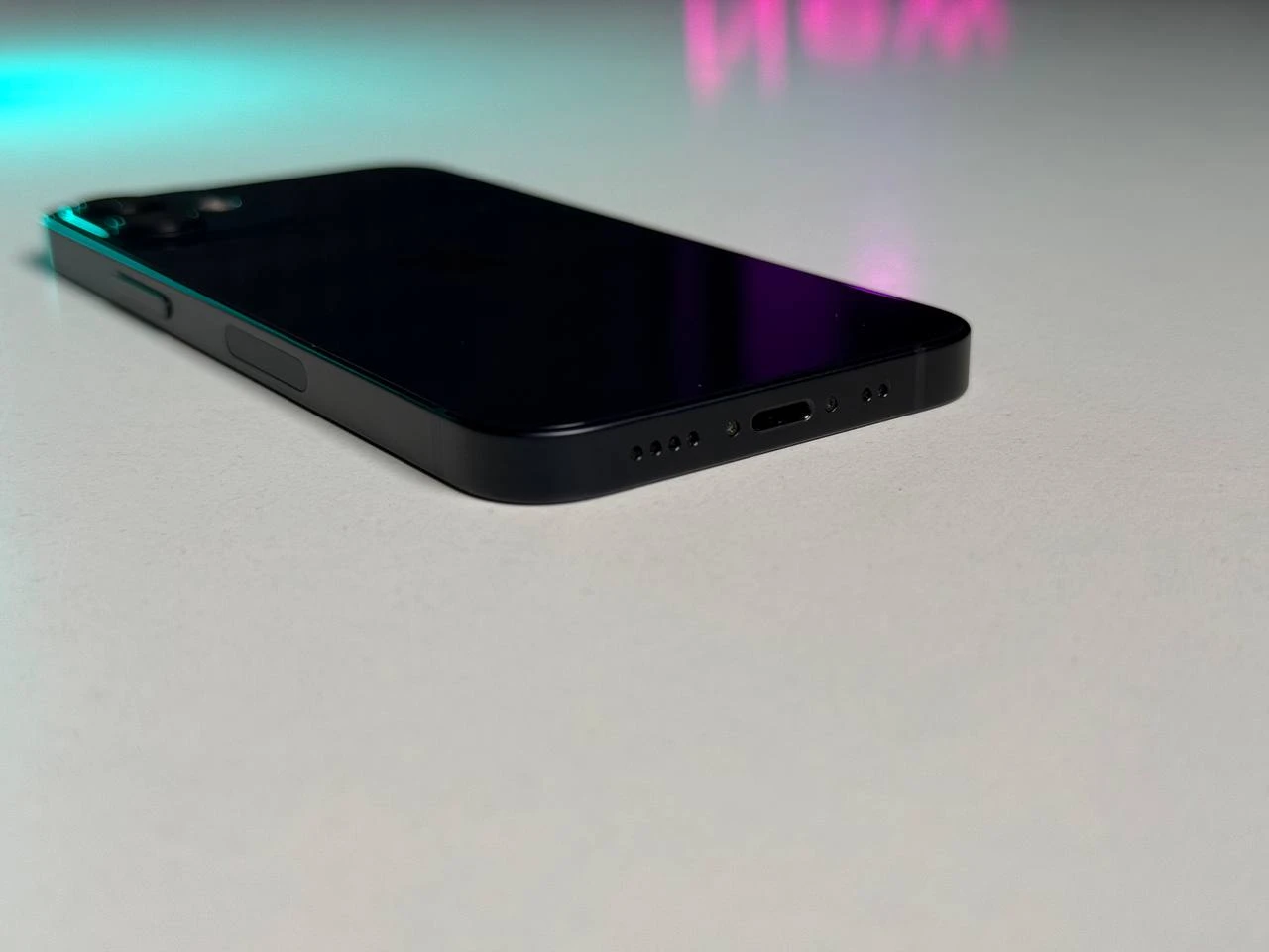 ВЖИВАНИЙ Apple iPhone 12 Mini 128GB Black (MG8L3, MGE33) - Стан: ідеальний | Акумулятор: 100% | Комплектація: кабель, телефон | Гарантія: 3 міс.