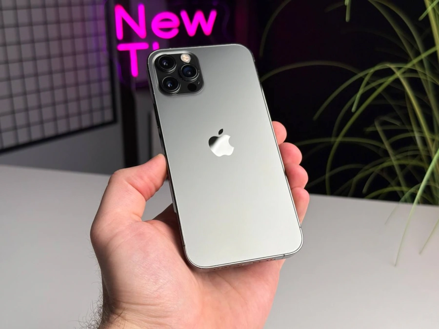 ВЖИВАНИЙ Apple iPhone 12 Pro 128GB Graphite (MGLN3) | Стан: гарний (мілкі подряпини) | Акумулятор: 100% | Гарантія: 1 місяць | Комплект: кабель