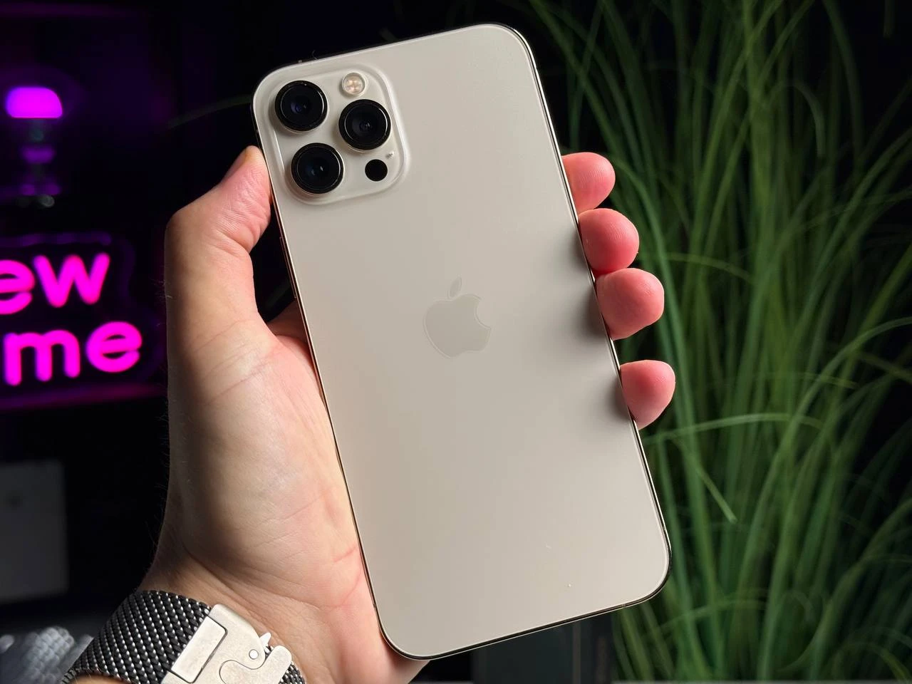 ВЖИВАНИЙ Apple iPhone 12 Pro Max 128GB Gold (MGCH3, MGD93) - Стан: гарний | Акумулятор: 100% | Комплектація: повний | Гарантія: 3 міс.