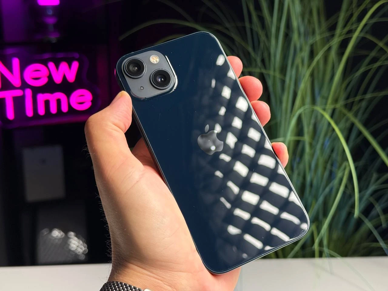 ВЖИВАНИЙ Apple iPhone 13 128GB Midnight (MLML3, MLPF3) - Стан: гарний | Акумулятор: 87% | Комплектація: iPhone, кабель | Гарантія: 1 міс.