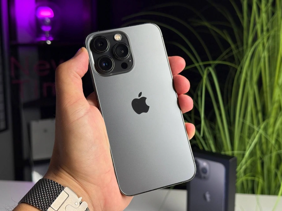 ВЖИВАНИЙ Apple iPhone 13 Pro 128GB Graphite (MLTP3, MLV93) | Стан: гарний (мінялось заднє скло) | Акумулятор: 100% | Гарантія: 1 місяць | Комплект: повний