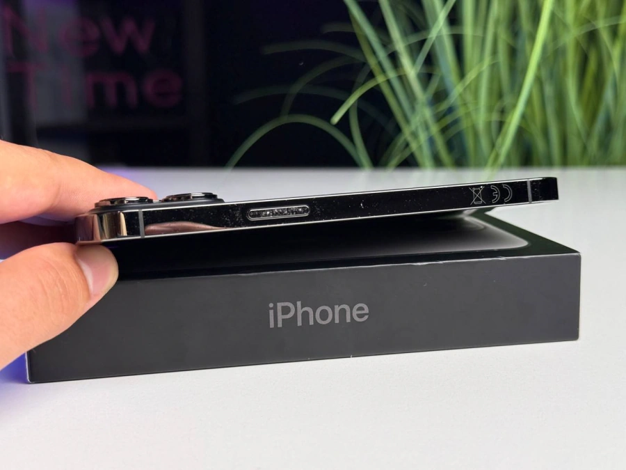 ВЖИВАНИЙ Apple iPhone 13 Pro 128GB Graphite (MLTP3, MLV93) | Стан: гарний (мінялось заднє скло) | Акумулятор: 100% | Гарантія: 1 місяць | Комплект: повний