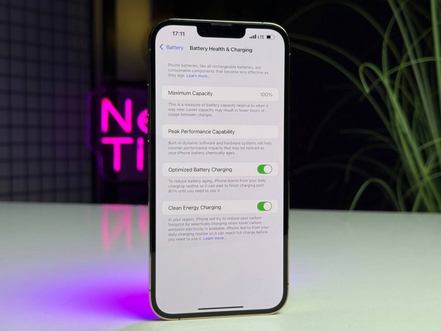 ВЖИВАНИЙ Apple iPhone 13 Pro Max 128GB Gold (MLKN3, MLL83) | Стан: гарний | Акумулятор: 100% | Гарантія: 1 місяць | Комплект: iPhone, кабель