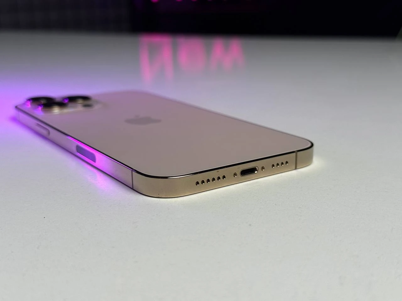 ВЖИВАНИЙ Apple iPhone 13 Pro Max 128GB Gold (MLKN3, MLL83) | Стан: гарний | Акумулятор: 100% | Гарантія: 1 місяць | Комплект: iPhone, кабель