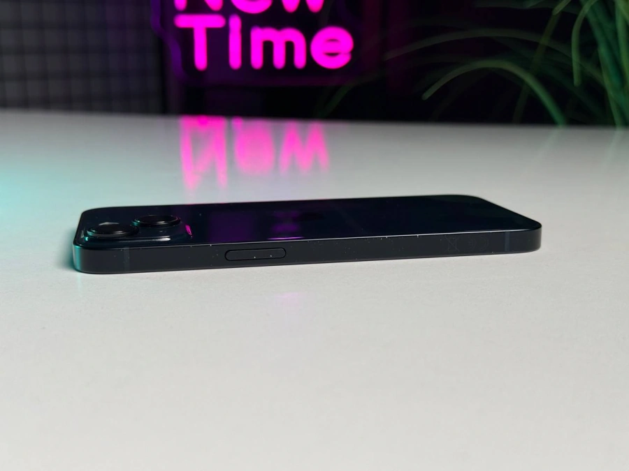 ВЖИВАНИЙ Apple iPhone 14 128GB Midnight (MPUF3) - Стан: задовільний | Акумулятор: 100% | Комплектація: iPhone, кабель | Гарантія: 3 міс.