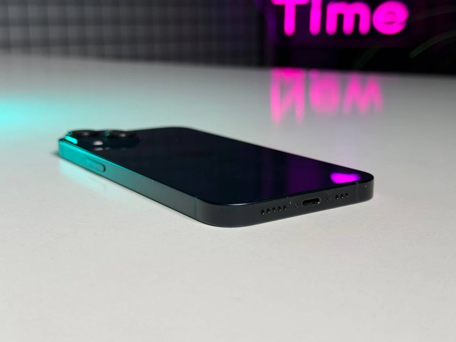 ВЖИВАНИЙ Apple iPhone 14 128GB Midnight (MPUF3) - Стан: задовільний | Акумулятор: 100% | Комплектація: iPhone, кабель | Гарантія: 3 міс.