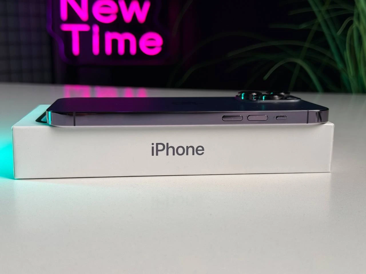 ВЖИВАНИЙ Apple iPhone 14 Pro Max 512GB Deep Purple eSim (MQ913) - Стан: гарний | Акумулятор: 100% | Комплектація: повний | Гарантія: 3 міс.