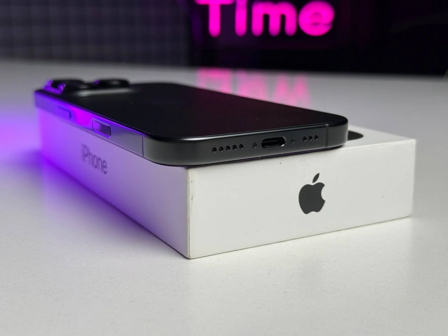 ВЖИВАНИЙ Apple iPhone 16 Pro 128GB Black Titanium (MYND3) - Стан: гарний | Акумулятор: 100% | Комплектація: повний | Гарантія: 1 міс.