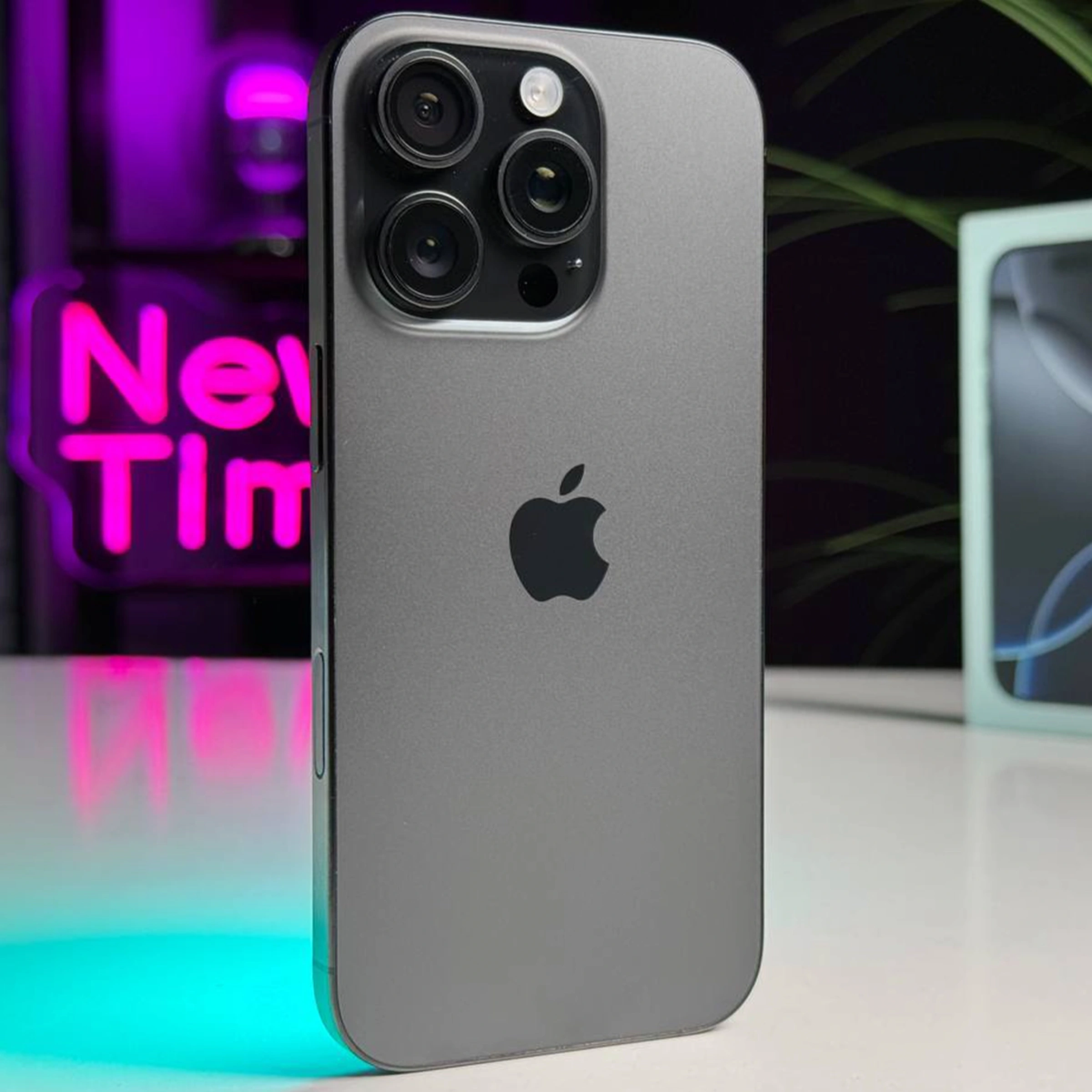 ВЖИВАНИЙ Apple iPhone 16 Pro 256GB Black Titanium (MYNH3) - Стан: гарний | Акумулятор: 95% | Комплектація: повний | Гарантія: 3 міс. ВЖИВАНИЙ Apple iPhone 16 Pro 256GB Black Titanium (MYNH3) - Стан: гарний | Акумулятор: 95% | Комплектація: повний | Гарантія: 3 міс.