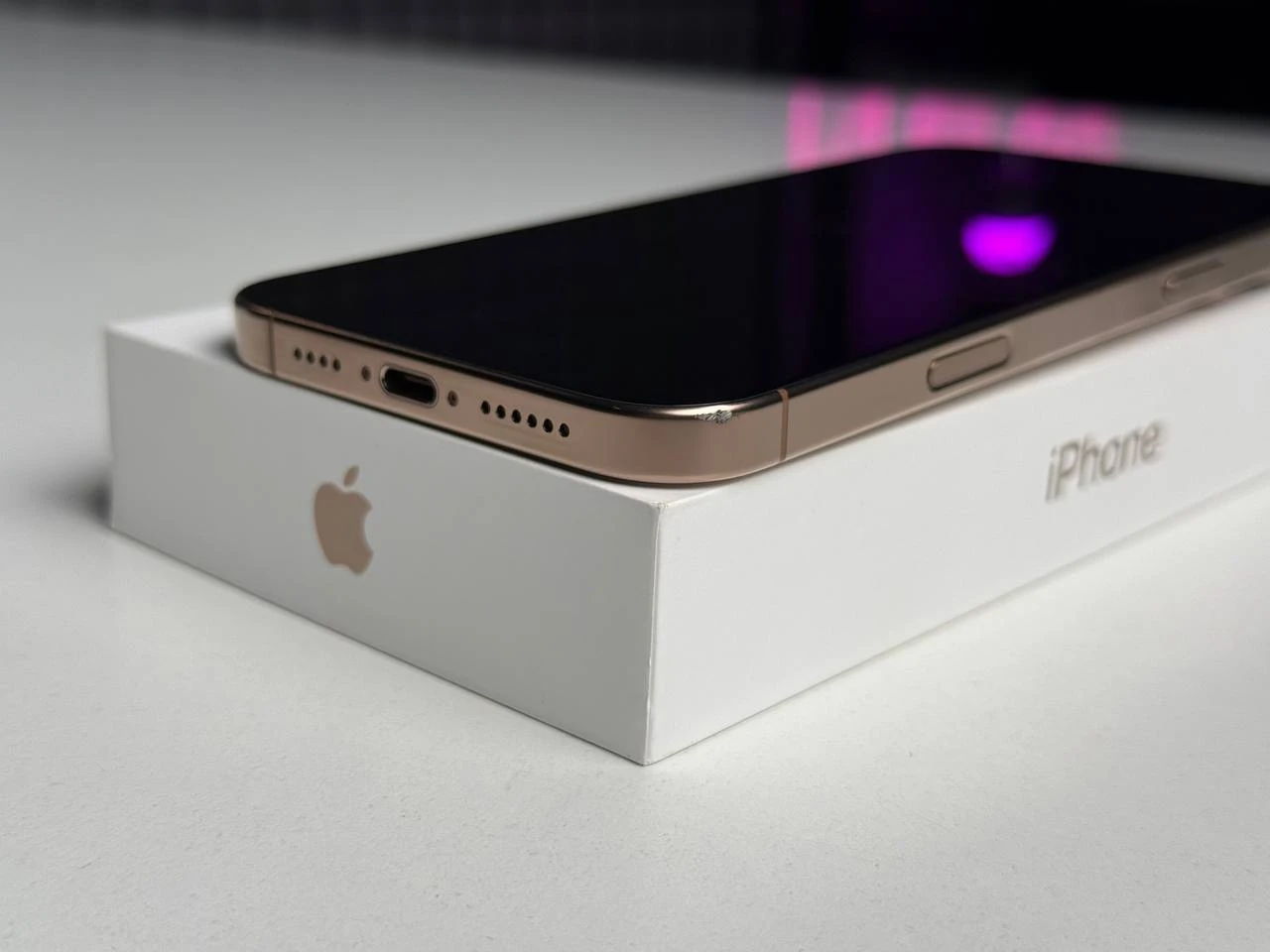 ВЖИВАНИЙ Apple iPhone 16 Pro Max 1TB Desert Titanium (MYX63) - Стан: гарний | Акумулятор: 92% | Комплектація: повний | Гарантія: 3 міс.