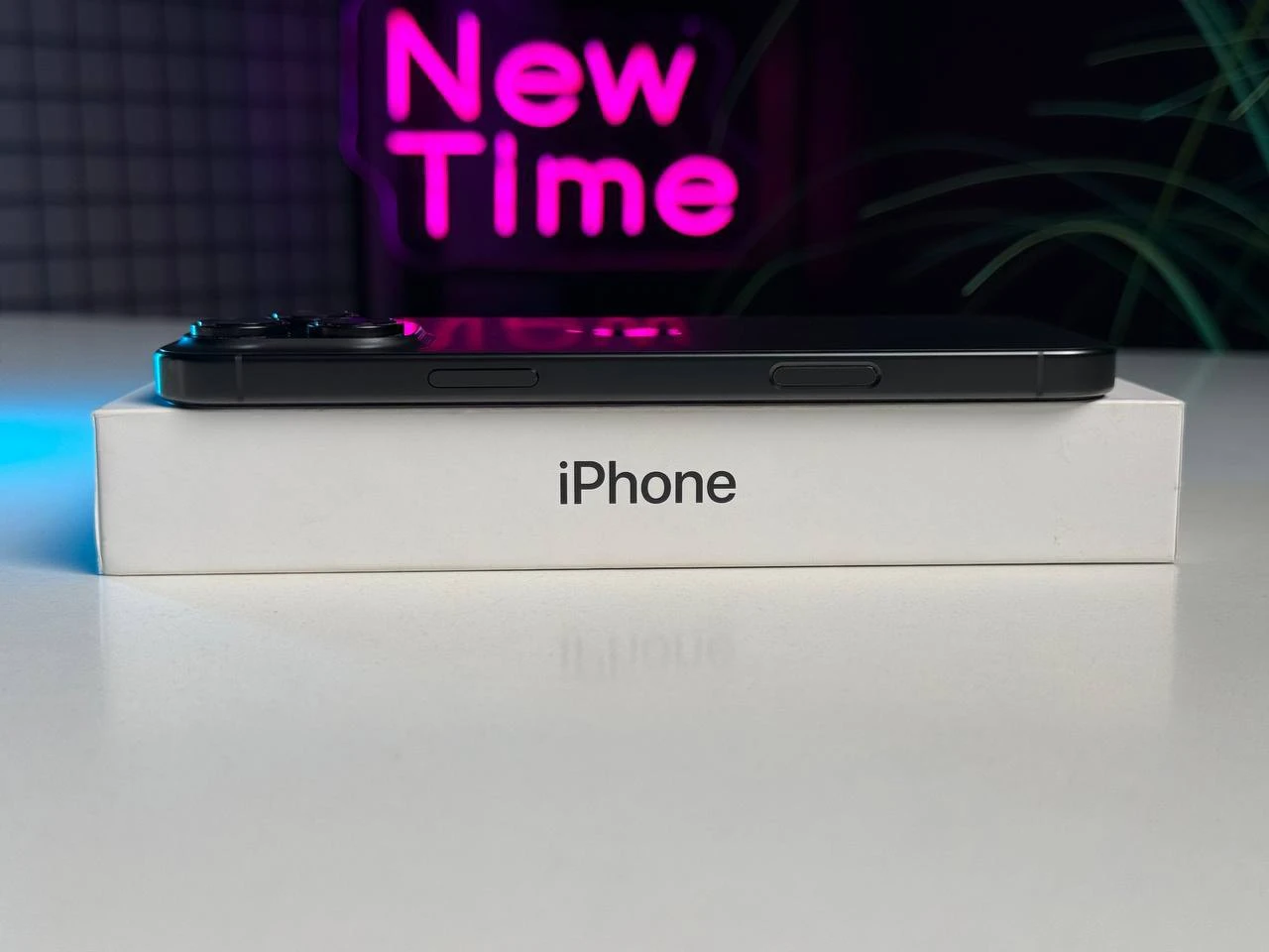 ВЖИВАНИЙ Apple iPhone 16 Pro Max 256GB Black Titanium (MYWV3) - Стан: гарний | Акумулятор: 100% | Комплектація: повний | Гарантія: 3 міс.