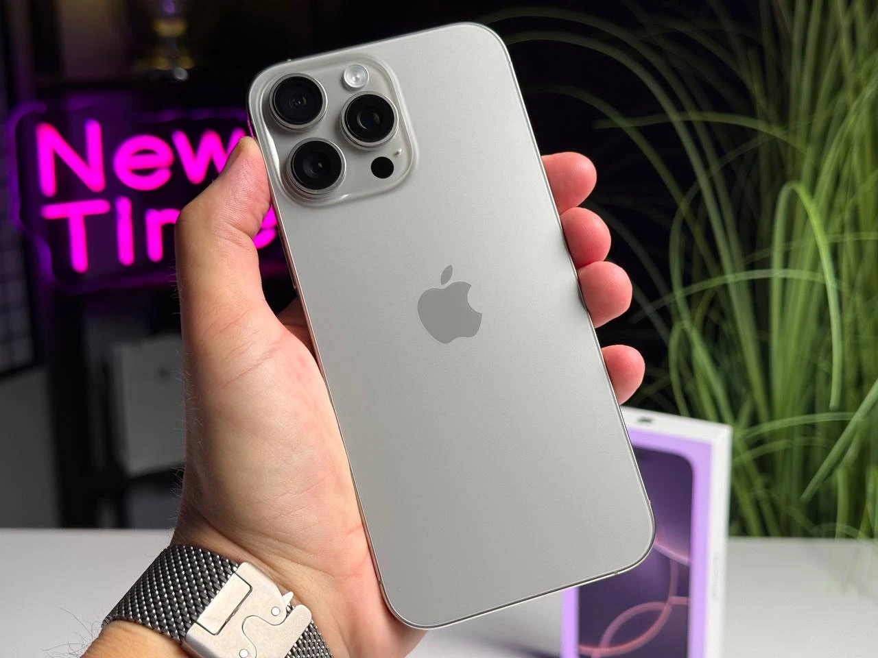 ВЖИВАНИЙ Apple iPhone 16 Pro Max 512GB Natural Titanium (MYX33) - Стан: гарний | Акумулятор: 100% | Комплектація: повний | Гарантія: 3 міс.