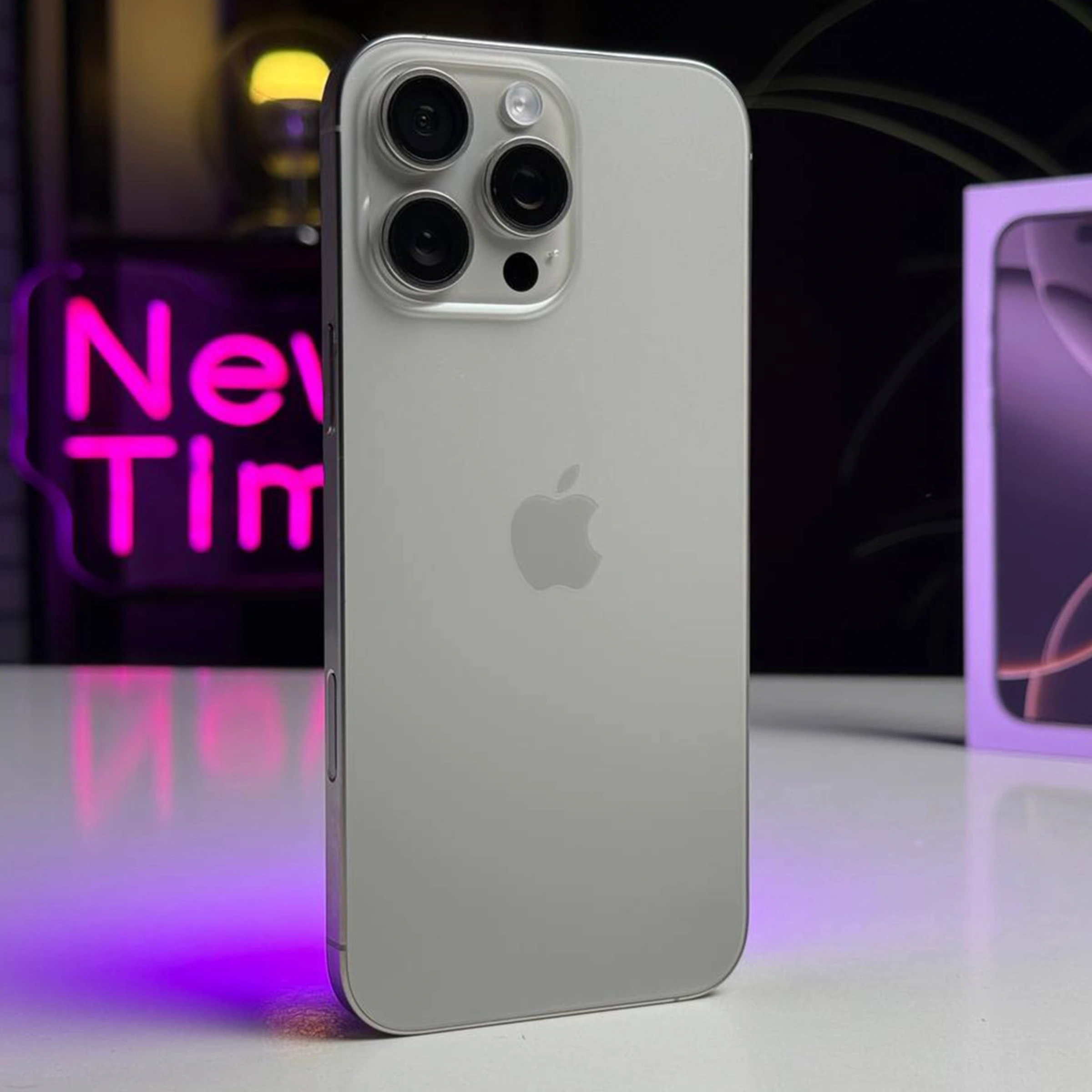 ВЖИВАНИЙ Apple iPhone 16 Pro Max 512GB Natural Titanium (MYX33) - Стан: гарний | Акумулятор: 100% | Комплектація: повний | Гарантія: 3 міс.