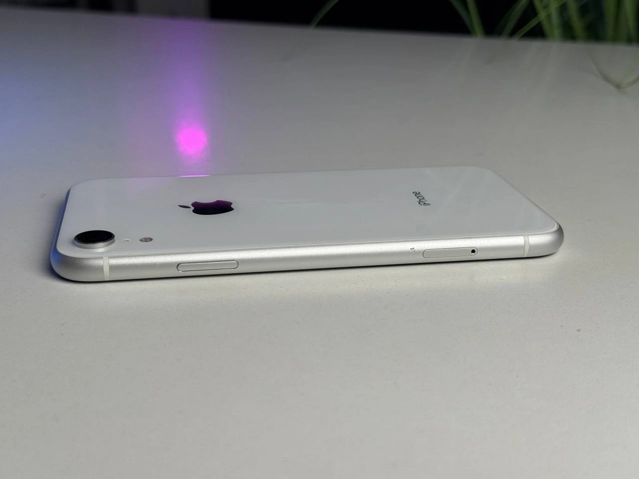 ВЖИВАНИЙ Apple iPhone XR 64GB White (MRY52) | Стан: гарний | Акумулятор: 87% | Гарантія: 1 місяць | Комплект: кабель