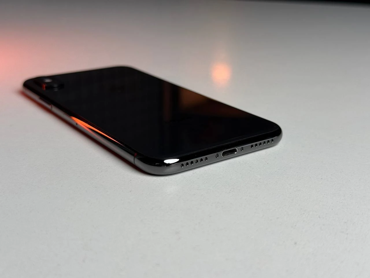 ВЖИВАНИЙ Apple iPhone X 256GB Space Gray (MQAF2) | Стан: гарний | Акумулятор: 100% | Гарантія: 1 місяць | Комплект: кабель