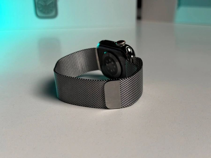 Б/У Apple Watch Series 8 GPS + Cellular 41mm Silver Stainless Steel Case with Milanese Loop Silver (MNJ73, MNJ83) - Состояние: хорошее | Аккумулятор: 100% | Комплектация: полный | Гарантия: 3 мес.